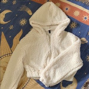 Fuzzy cropped jacket